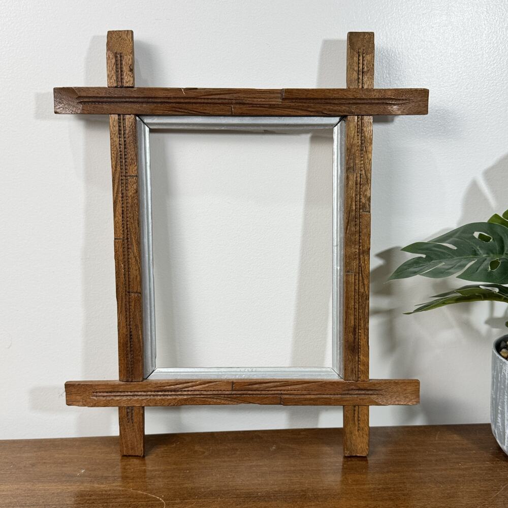 Antique Rustic Hand Carved Wood Picture Frame Adirondack Tramp Art 6x8